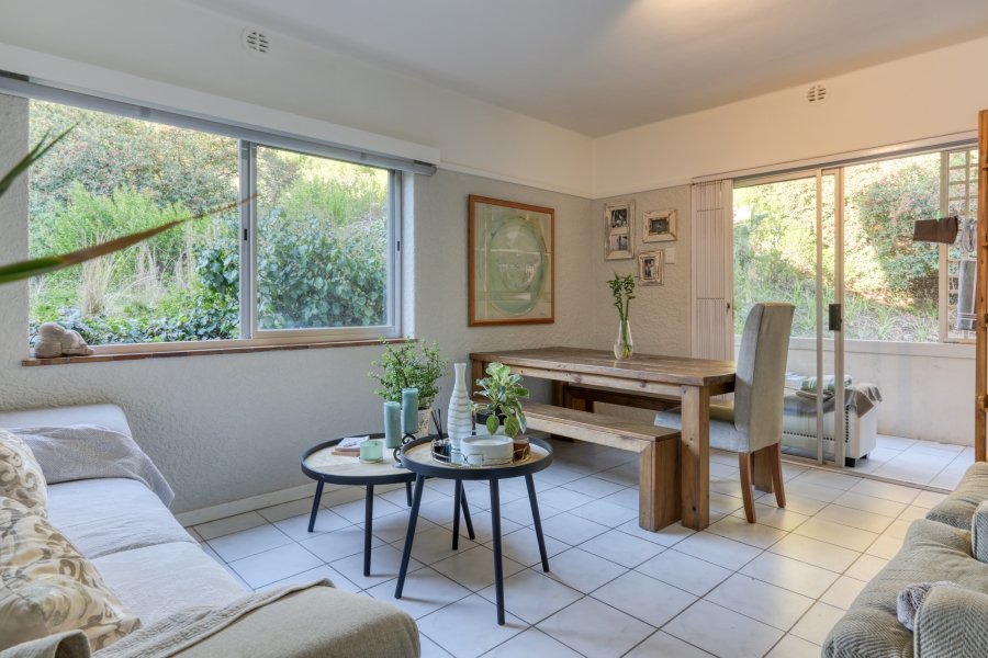 3 Bedroom Property for Sale in Sea Point Western Cape